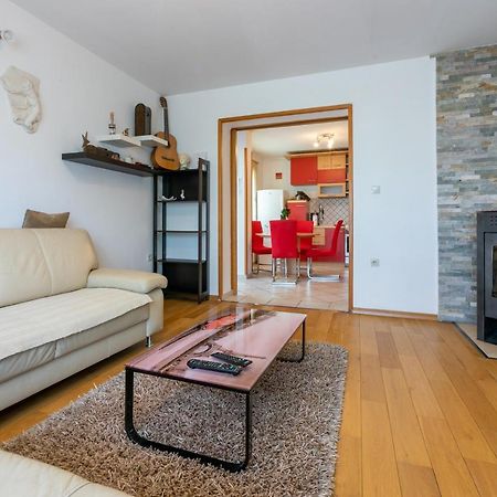 Apartments Kira Crikvenica Eksteriør bilde