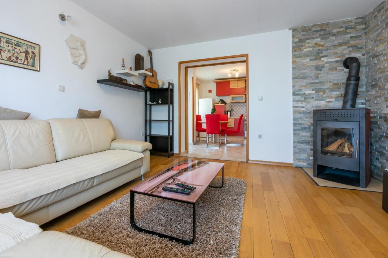 Apartments Kira Crikvenica Eksteriør bilde